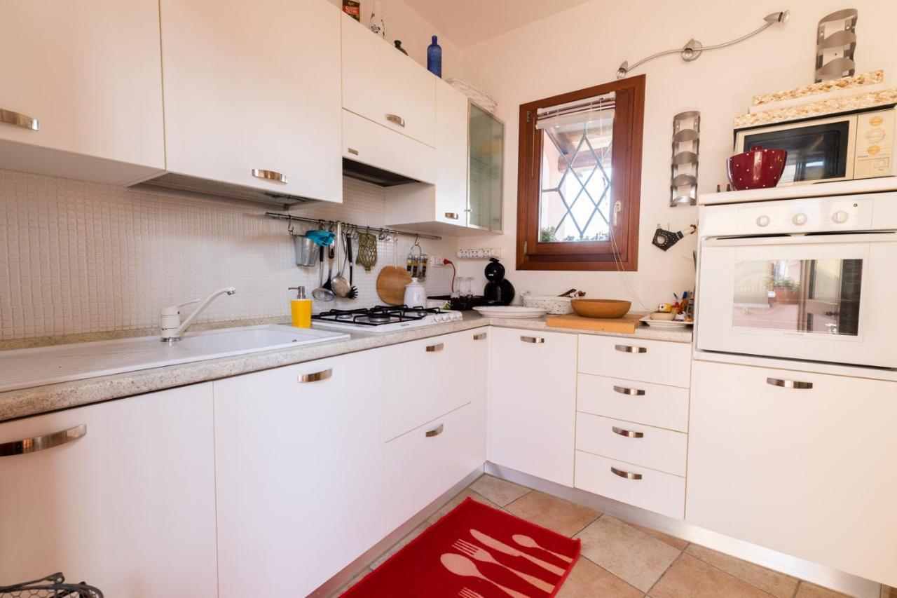 Appartamento Villetta Giardini Di Bados 700mt Dalla